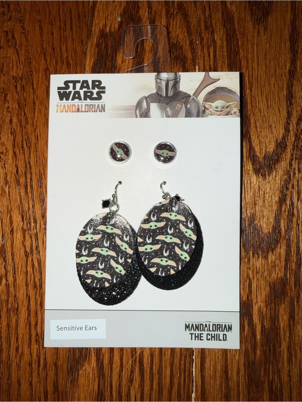 Star Wars The Mandalorian Black and Green Kids Earring Set